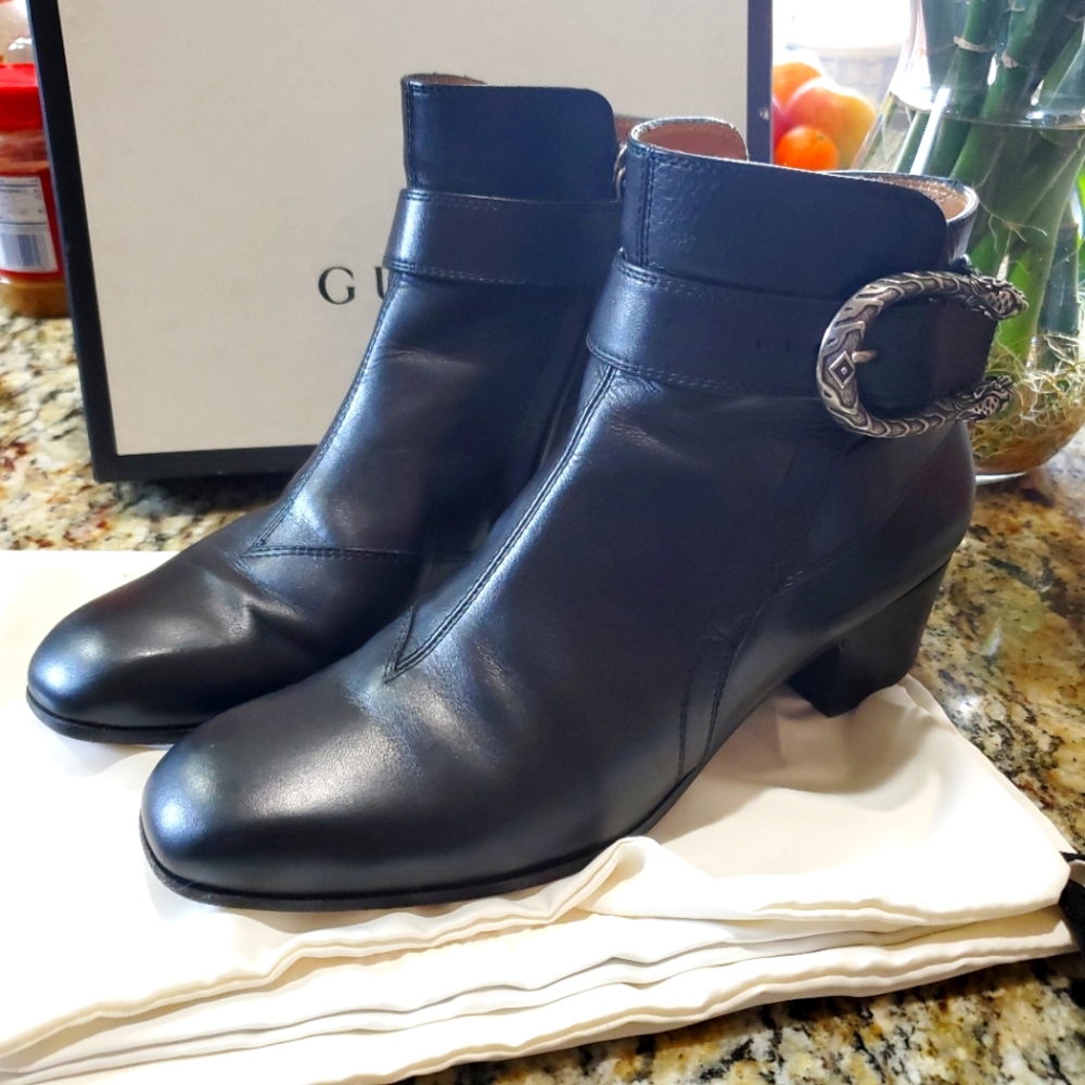 gucci bootie,  size 39. Used in great condition.